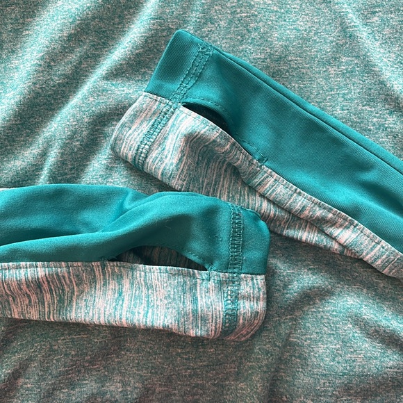 Danskin Now Quarter Zip 👯‍♀️ - Picture 4 of 5